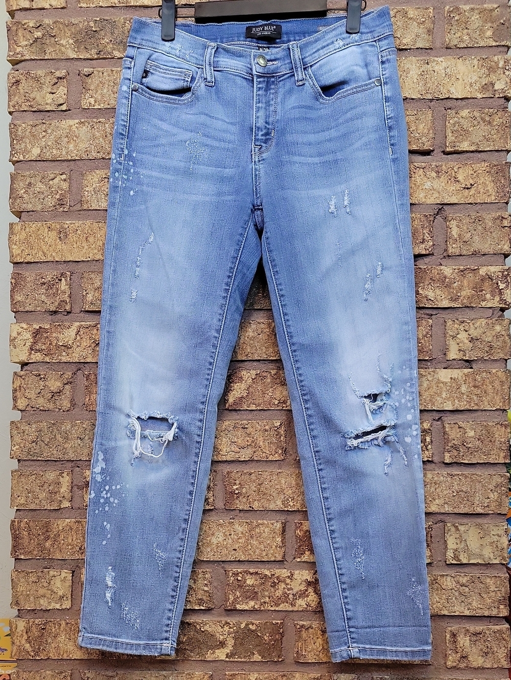 Judy Blue Mid Rise Distressed Girlfriend Jeans Paint Splatter Size 29 Stretch